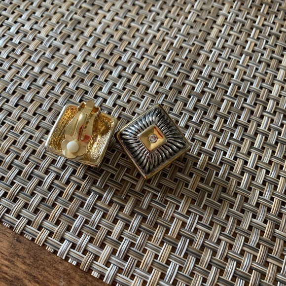 VINTAGE CLIP ON EARRINGS - Picture 4 of 5